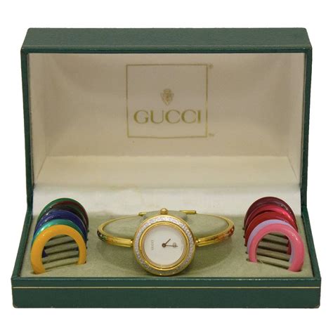 [identification] Gucci watch with interchangeable bezels  